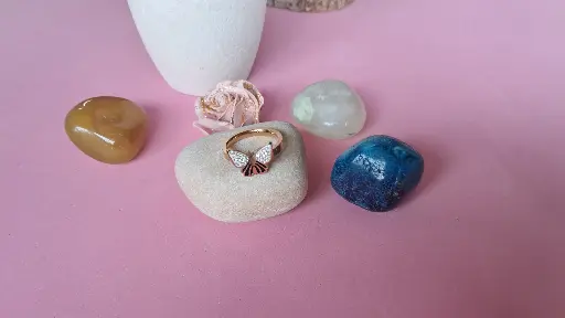 [S11-259] Butterfly ring