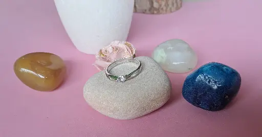 [LR008-124] Elegant diamond light ring