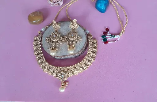 [SE-009-154] Antique graceful necklace with maang tikka